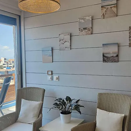 Appartement T2 Mezzanine Climatise Avec Parking Au Bord De L'eau - Fr-1-195-118 Le Barcarès